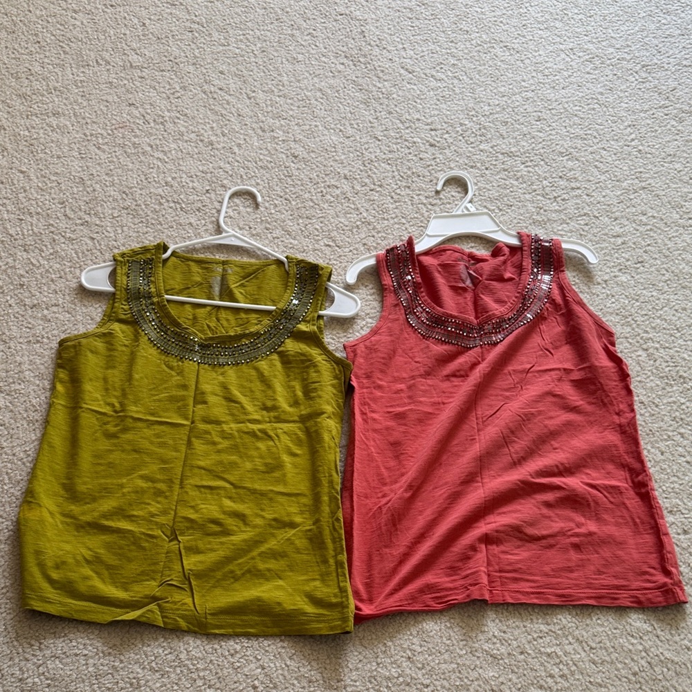 🌸St. John's Bay Women's Tank Tops - Olive and Coral